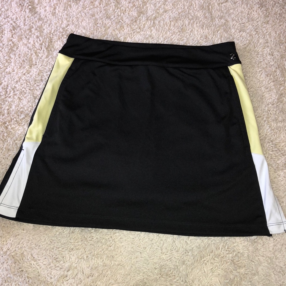 IZod Performance Movement Golf / Tennis Skort
